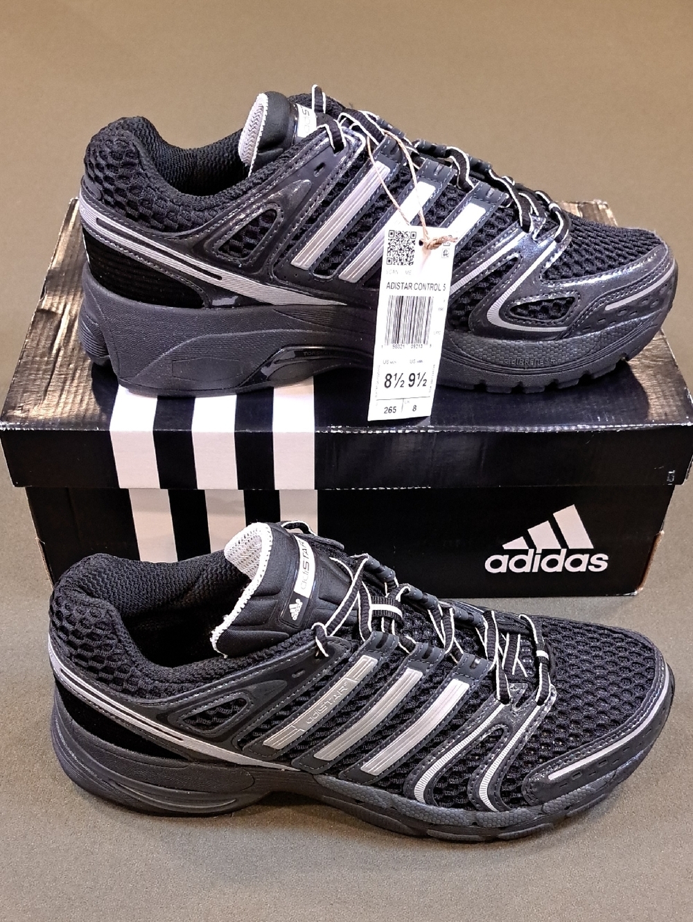 Adidas Adistar Control 5 - Color: Black/Silver - Size: Unisex-Men 8.5, Women 9.5